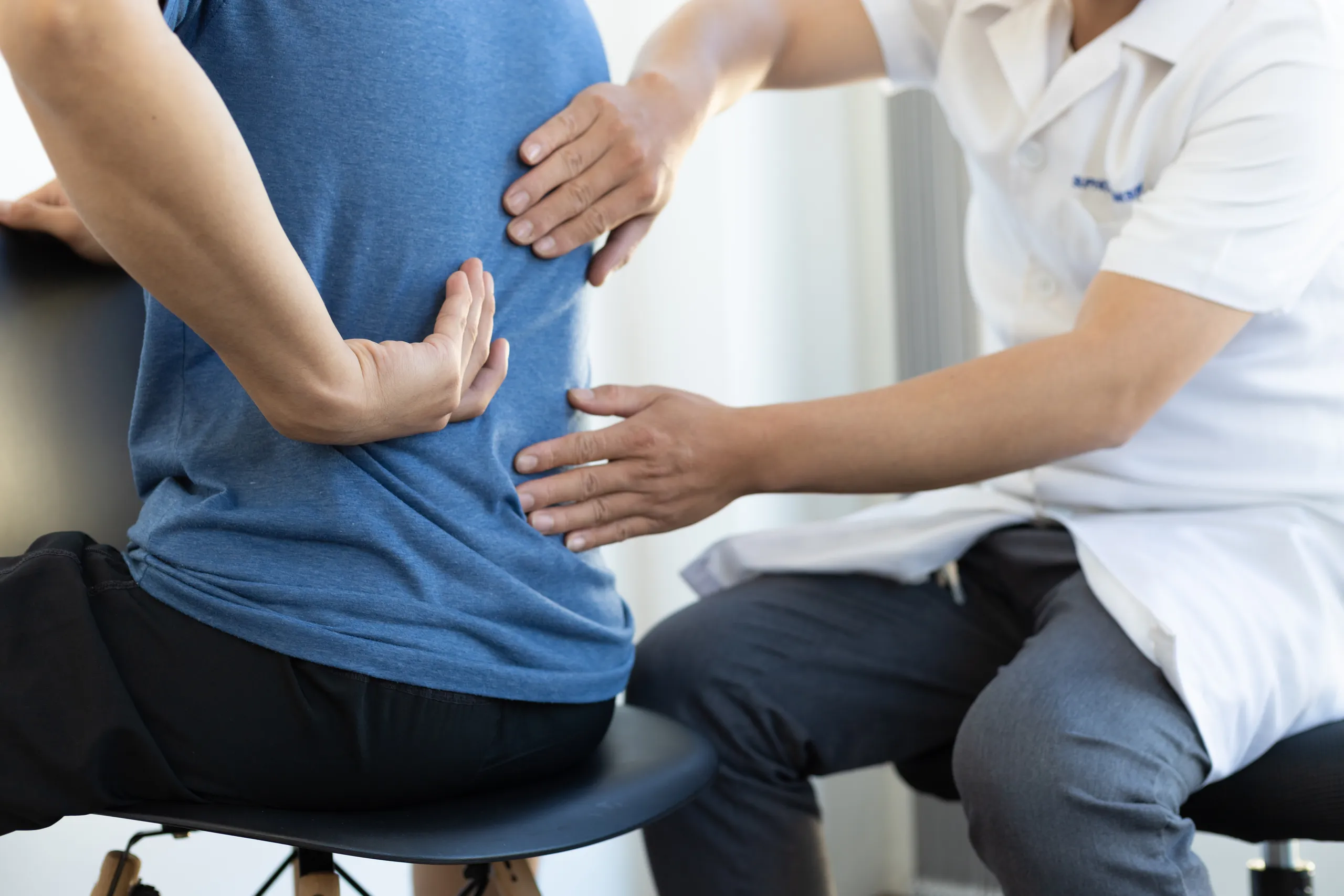 back pain doctor chicago