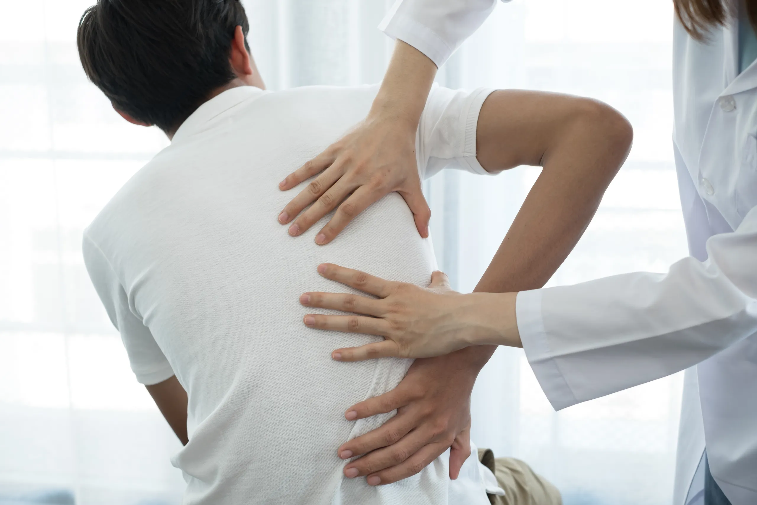 back pain specialist chicago